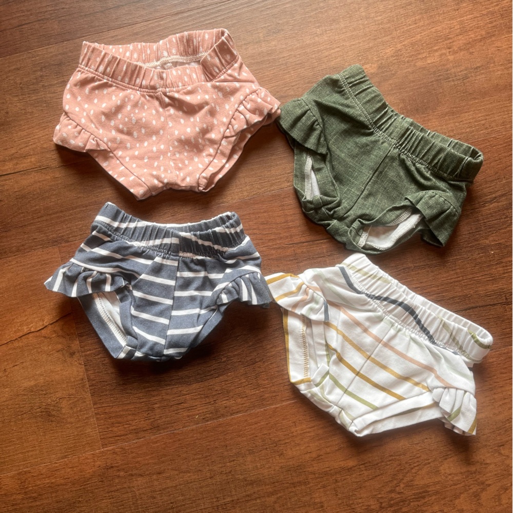 Made by Molly Summer Newborn Bloomers/Shorties NWOT